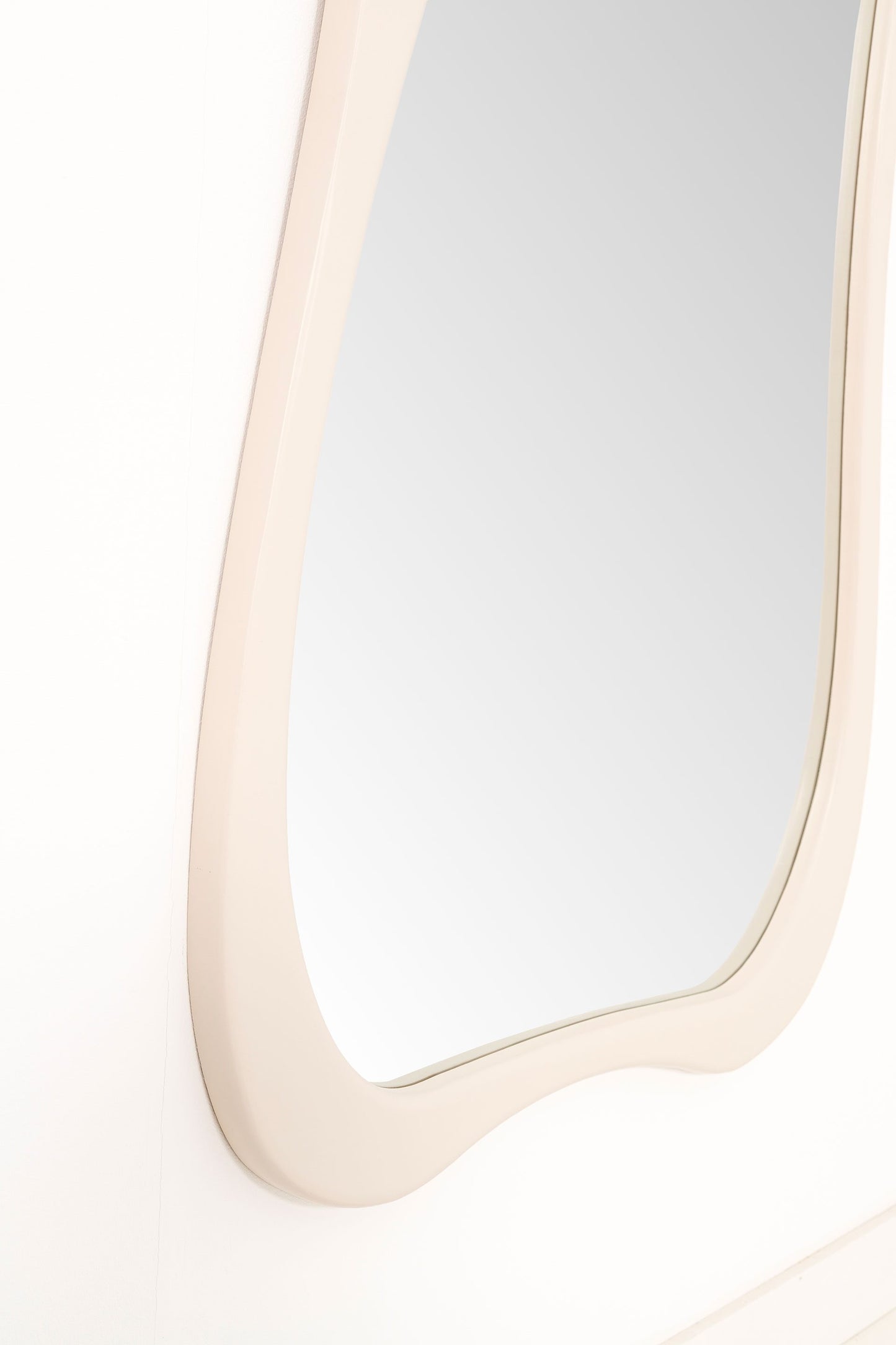 Espelho Orgânico com moldura branca