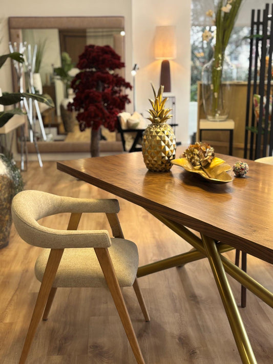 Mesa de Jantar Áurea