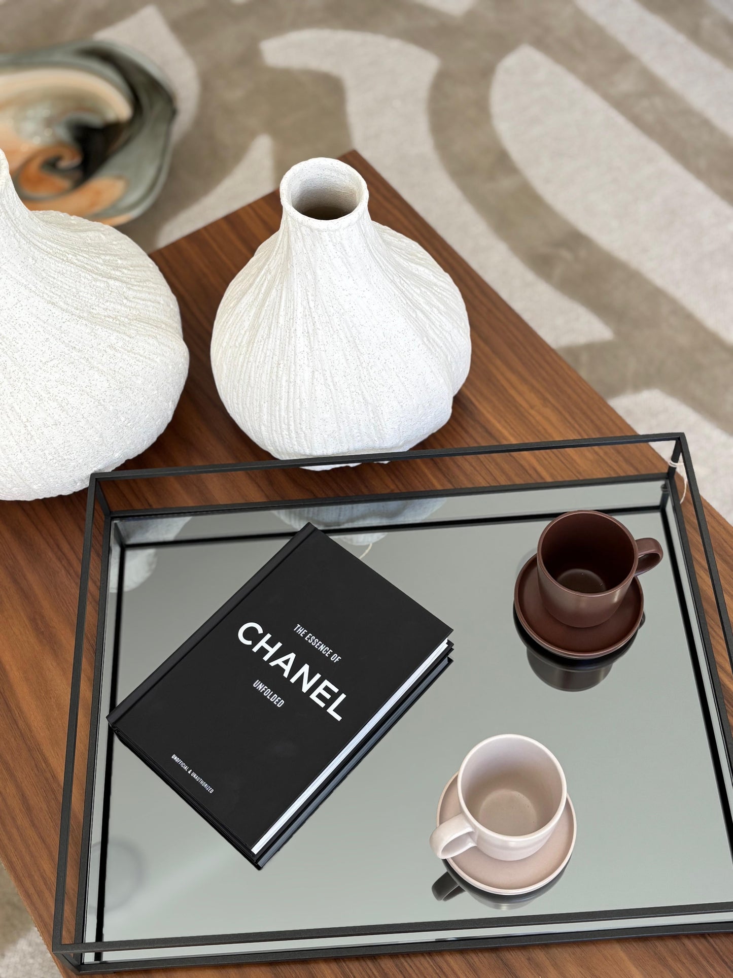 Tabuleiro Decorativo M - Preto com espelho Gris